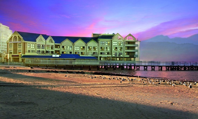 Strand Apartment | Oceanfront Strand Pavilion with Spa & Pool - Rated 9.6/10