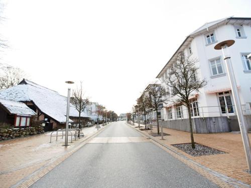 Gohren House | Comfortable Strandeck Holiday Residence for Family Getaways