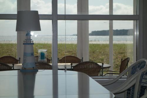 Diernæs House | Oceanfront Retreat 50m from the Beach for Families