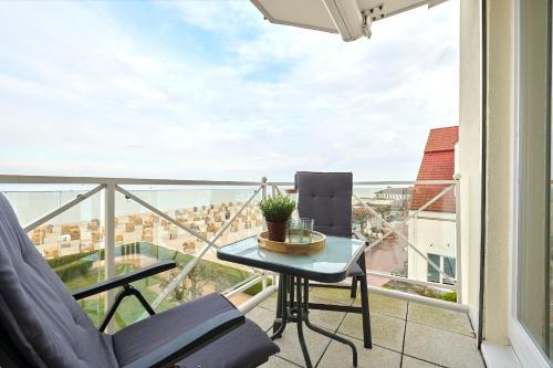 Laboe Apartment | Oceanfront Strandhotel 27: Family-Friendly Beach Escape