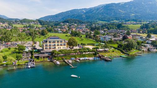 Seeboden Hotel | Oceanfront Strandhotel Pichler: Family-Friendly Retreat