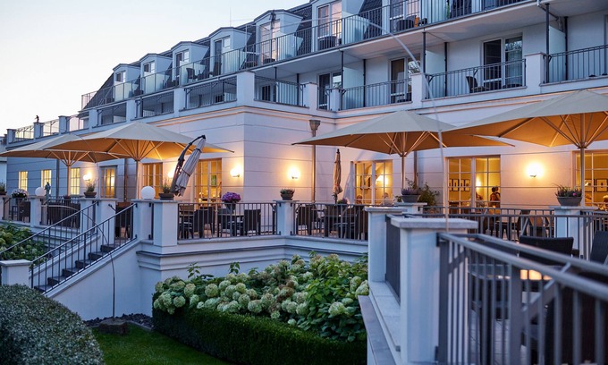 Zingst Hotel | Eco-Friendly Strandhotel Zingst: Pool, Spa & Family Fun