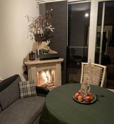 Graal Mueritz House | Oceanfront Strandhuette: Family-Friendly Retreat Awaits