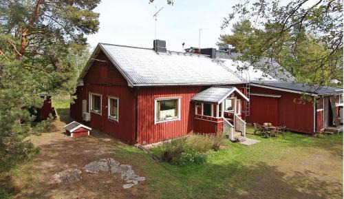 Finland House | Relax at Strandhuset with Private Beach and Ocean Views