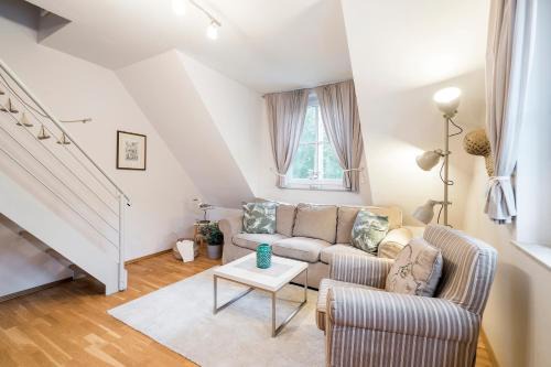 Ostseebad Ahrenshoop Apartment | Family-Friendly Getaway at Strandleben 07 - Max Pechstein