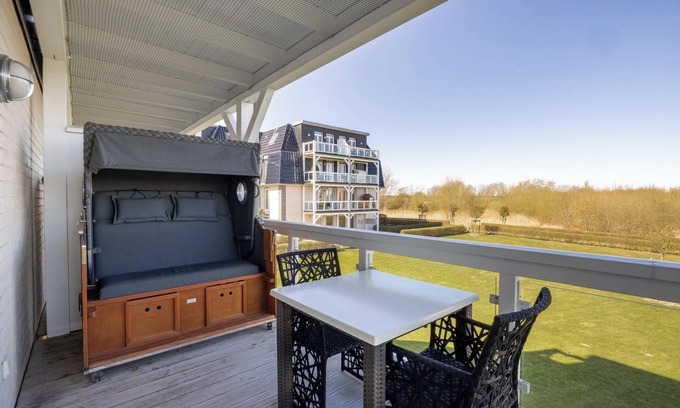 Wremen Apartment | Beachside Retreat with Sauna & Spacious Balcony Escape