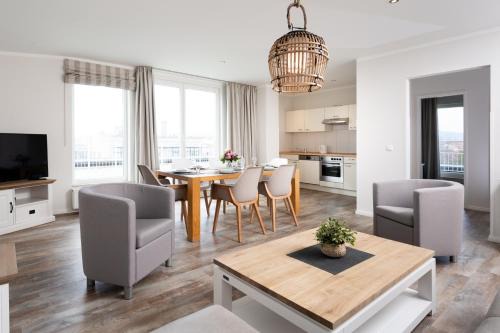 Binz Apartment | Seaside Getaway with Ocean View and Rooftop Terrace