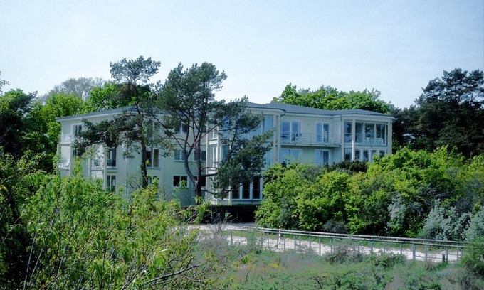 Seebad Bansin Apartment | Pet-Friendly Retreat at Strandoase-App-04 with Great Reviews