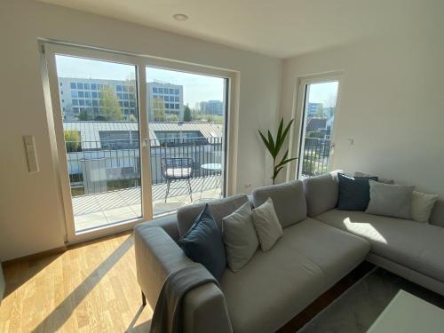 Rollingergrund-Belair Nord Apartment | Discover Strassen: Stylish 2-Bed Designer Flat Awaits