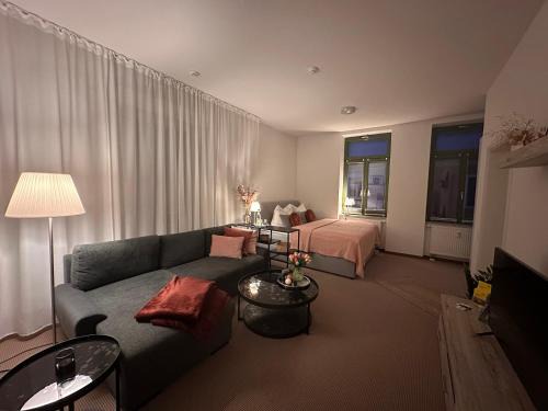 Plauen Apartment | Family-Friendly Strassi 1 - Guest Rated 9.8/10!