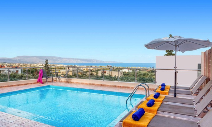 Pyrgos Psilonerou Villa | Stratianna: Breathtaking Ocean View and Pool Access