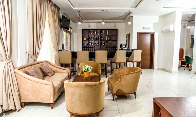 Asokoro Hotel | Discover Stratton 38 Asokoro: Family-Friendly Retreat