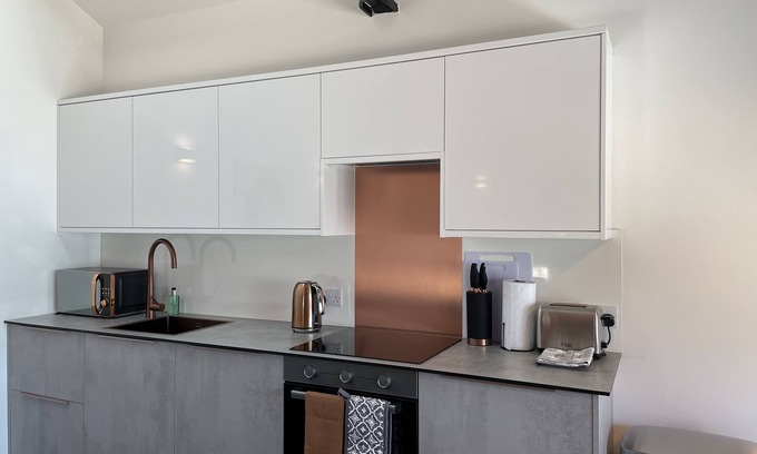 Wells Apartment | Inviting Strawberry Line Flat 1: Family and Pet Friendly