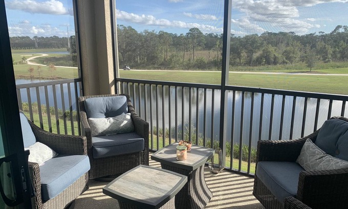 Lakewood Ranch Condo | Inviting 2-Bed, 2-Bath Condo with Golf and Lake Views