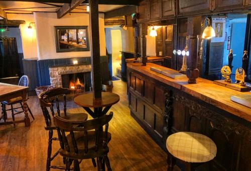 Hayton Hotel | Delightful Stay at String Of Horses - 4-Star Family Retreat