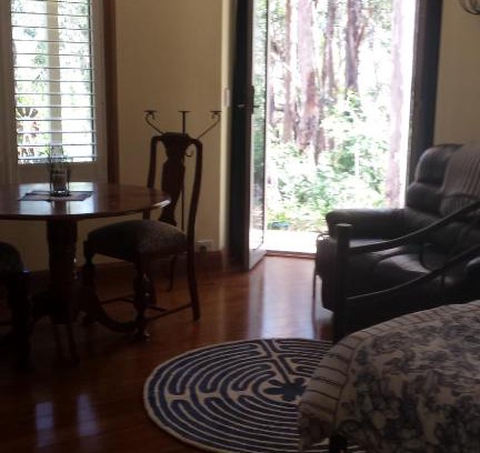 Mylor Bed & Breakfast | Discover Stringybark Hills Retreat: Pet-Friendly Escape
