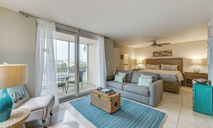 Bonita Springs Apartment | Stroll to Beach & Eats: Bonita Springs Studio