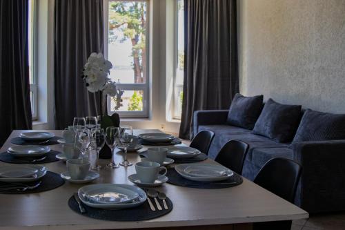 Daugavpils House | Relaxing Stropu Resort with Oceanfront Views & Hot Tub
