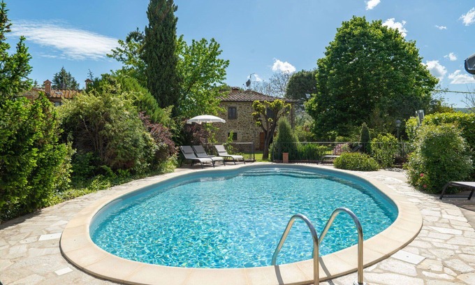 Monte San Savino Villa | Inviting Private Villa with Pool, Views & Pet-Friendly Features