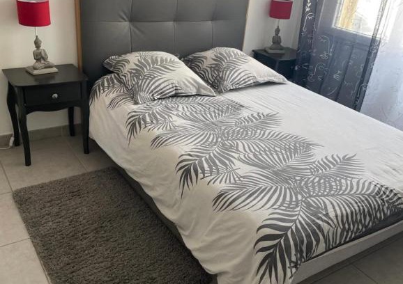 Mantes-la-Jolie Apartment | Convenient Studio 300m from Mantes-la-Jolie Station