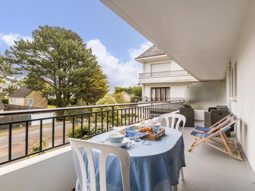 Quimiac Apartment | Cozy Studio in Mesquer: 200m to Beach with Balcony