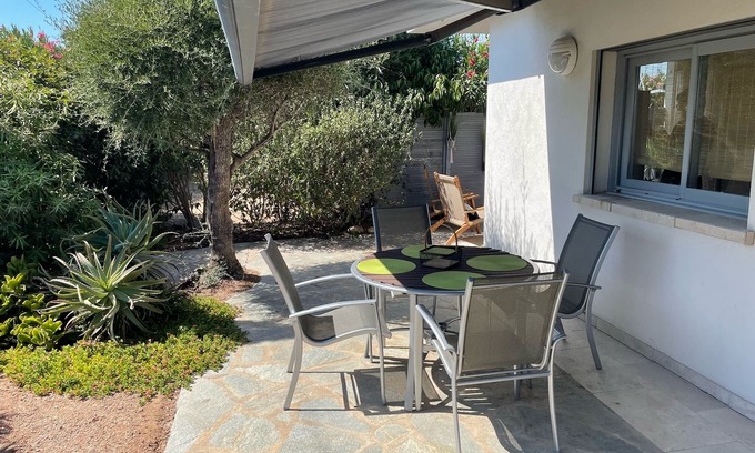 Lecci Apartment | Charming Studio in Mora Dell Onda, Perfect for Families