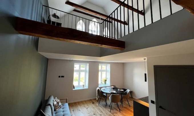 Fliegenberg Apartment | Elegant Studio with Breathtaking Elbe Views & Kids Amenities