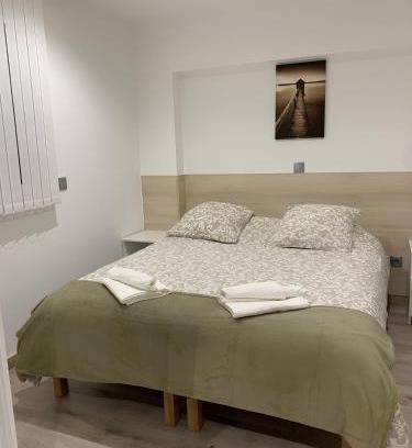 Le Pin Apartment | Peaceful Studio 10 RDC: Ideal for Couples & Families
