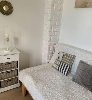 Chartres Apartment | Cozy Studio Near Chartres Gare and Colisée - 9.1/10 Rating