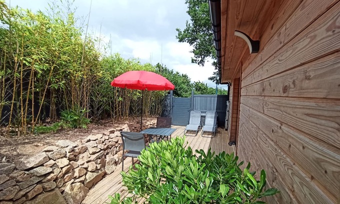 Larmor-Plage Apartment | Cozy Studio with Ocean Views, Near Beaches and Village