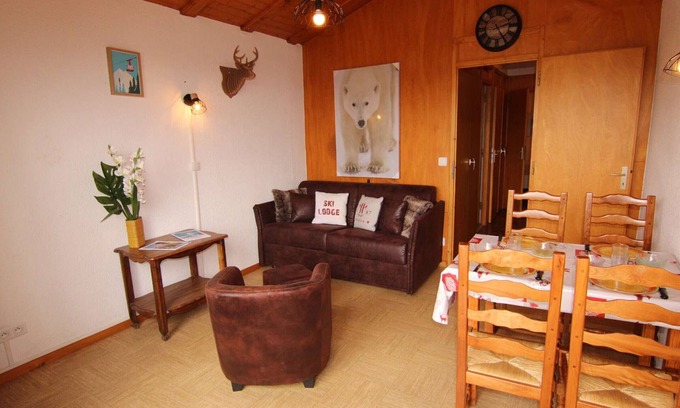 Les Saisies Apartment | Cozy Apartment Les Saisies with Spa and Kitchen Amenities