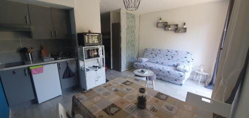 Montclar Apartment | Family-Friendly Studio for 4-5 Guests in Saint Jean Montclar