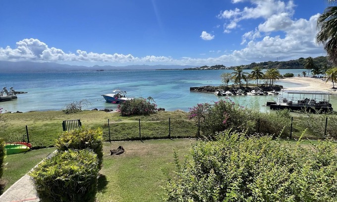 Perinet Apartment | Oceanfront Studio 4 au Gosier with Beach Access & Pool