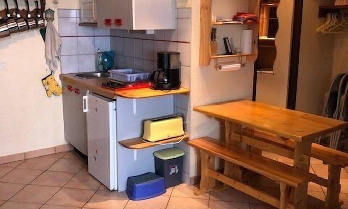 Vars Apartment | Comfortable Studio with Mountain View in Vars St. Marie