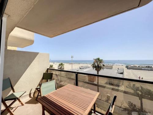 Mediterranee Apartment | Oceanview Studio 4: Family-Friendly Retreat by the Sea