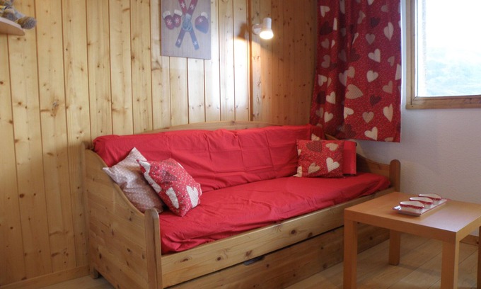 Reberty Apartment | Pet-Friendly Ski Studio for 4 in Les Menuires - Great Amenities