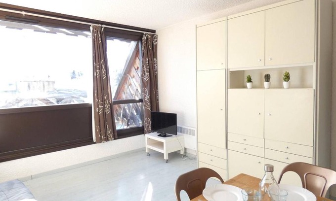 Piau Engaly Apartment | Cozy Studio with Balcony in Piau-Engaly - Family Friendly