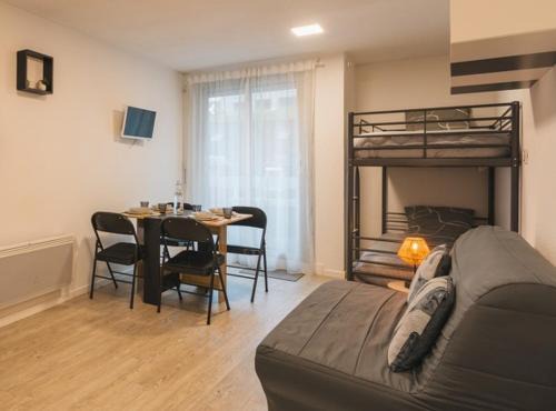 Cauterets Apartment | Family-Friendly Studio Steps from Petit Vignemale Gondola