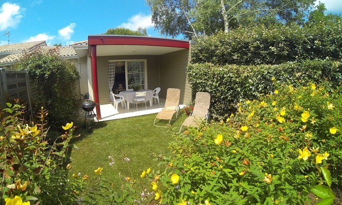 Vieux-Boucau-les-Bains Apartment | Cozy Studio with Ocean Views, Steps from the Lake & City