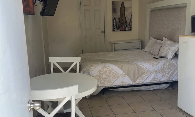 Nogales Apartment | Studio 5 minutes from CAs and embassy