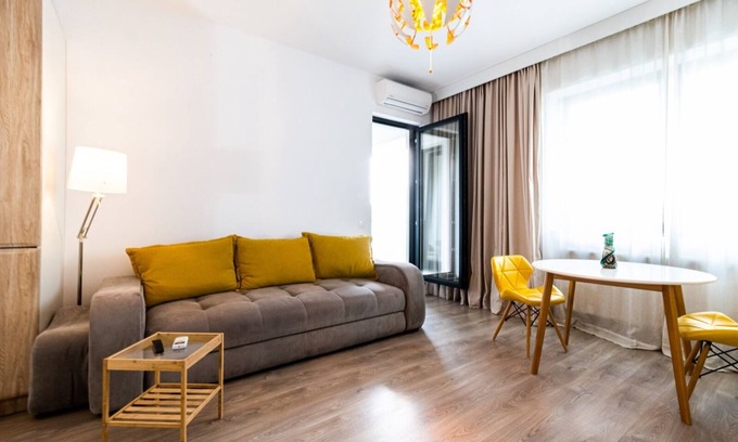 Sector 3 Apartment | Studio 53 - Modern Apartment Near Metro with Free Parking