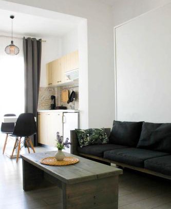 Nea Khili Apartment | Budget-Friendly Studio 57: Family-Friendly Retreat
