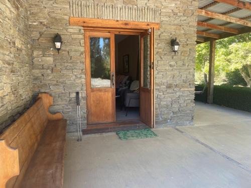 Alexandra House | Exceptional Studio 585: Wheelchair Accessible with Breakfast