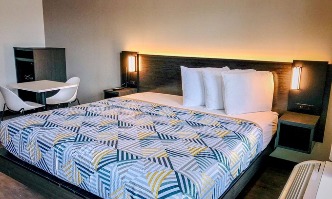 Dublin Hotel | Budget-Friendly Studio 6 Dublin, GA with Free Breakfast