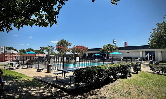 Mesquite Hotel | Convenient Stay at Studio 6 Mesquite, TX – Town East