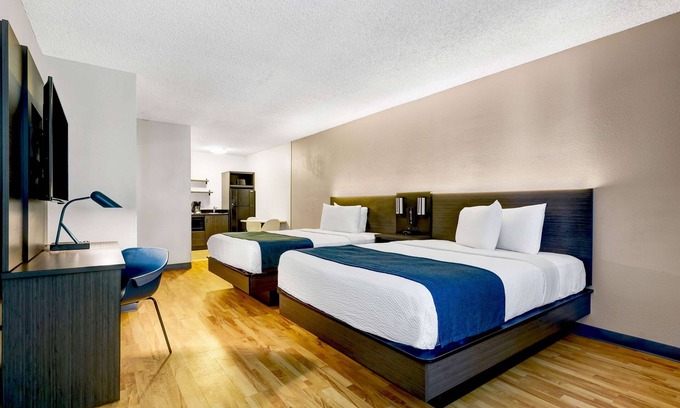 Mountlake Terrace Hotel | Convenient Stay at Studio 6 Mountlake Terrace, WA