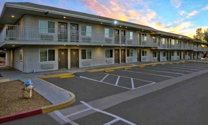 Victorville Hotel | Convenient Studio 6 Victorville - Apple Valley for Your Stay