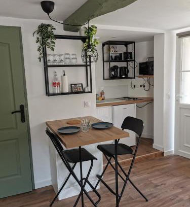 Deville-les-Rouen Apartment | Convenient Studio Near Rouen - Family Friendly Getaway