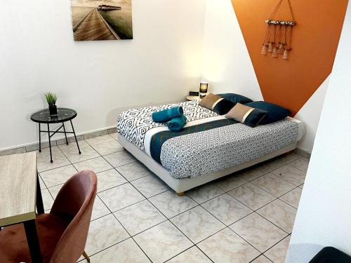 Neris-les-Bains Apartment | Cozy Studio Steps from Néris-les-Bains Thermal Spa