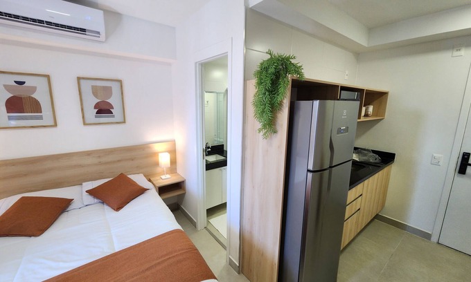 Sao Paulo Apartment | Cozy Studio Aconchegante in Vila Madalena Near Metro